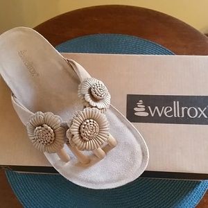 Ladies Wellrox Blossom Natural Suede Sandals